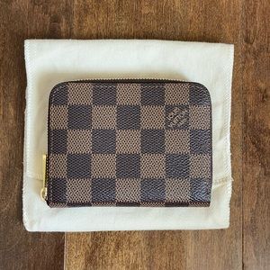 ** SOLD** Brand new Louis Vuitton Zippy Coin Purse Wallet